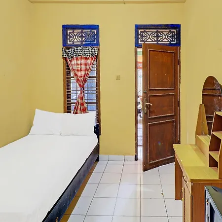 Oyo 91235 Pondok Damu
